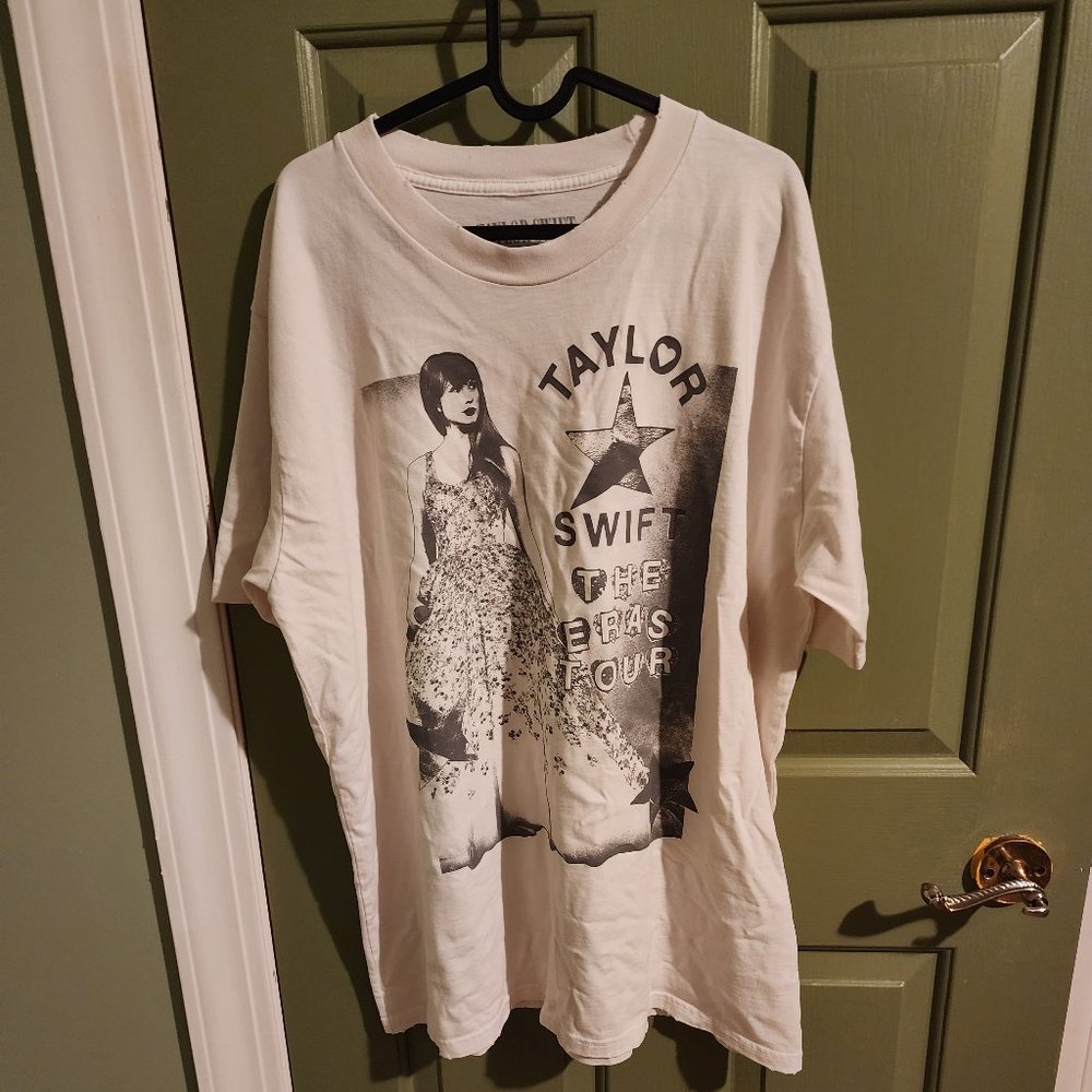 Era Tour Shirt - Large